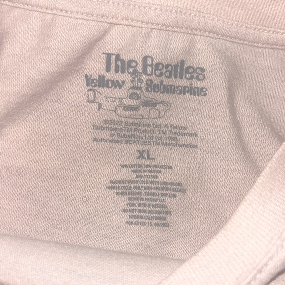 Summertime Tshirt vibes call for the Beatles & their yellow submarine - Picture 7 of 8